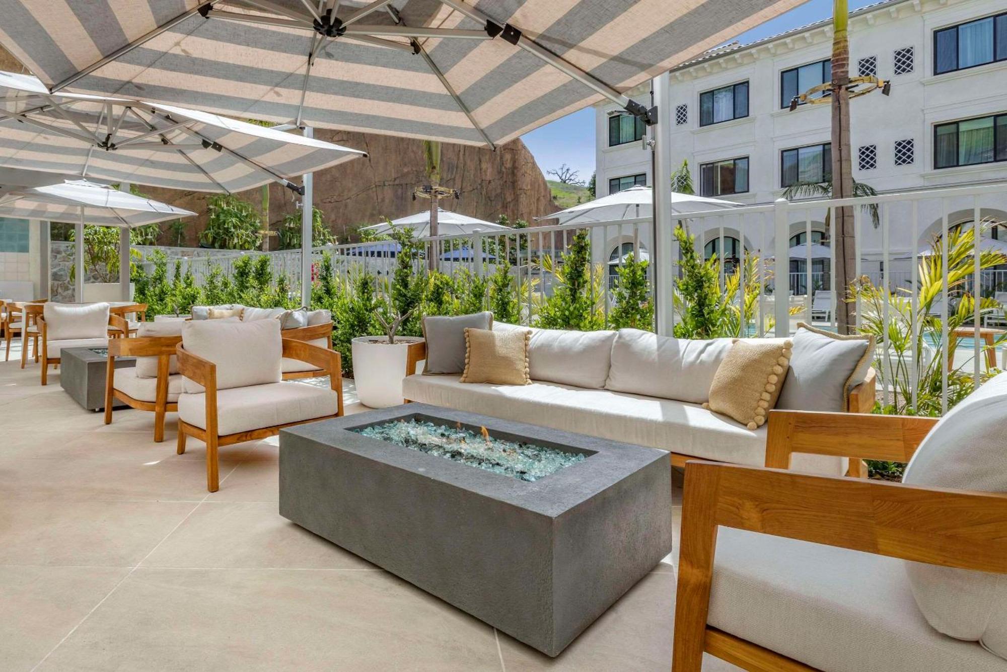 Cambria Hotel Calabasas Exterior foto
